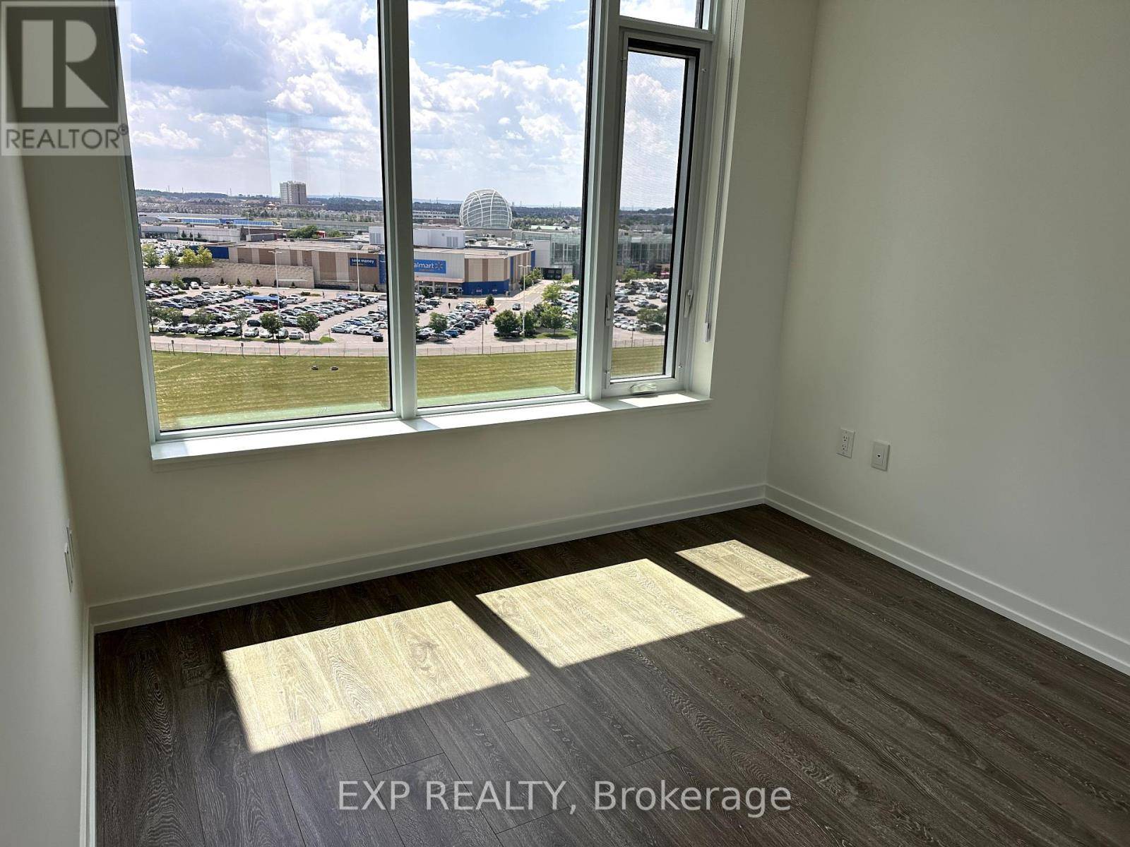 Mississauga (central Erin Mills), ON L5M2T1,2485 Eglinton AVE West #1123