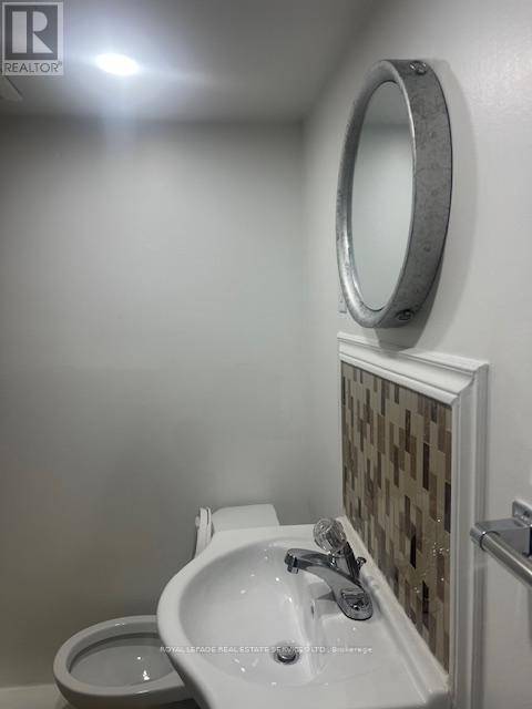 Mississauga (fairview), ON L5B3K7,3584 Croatia DR #Lower