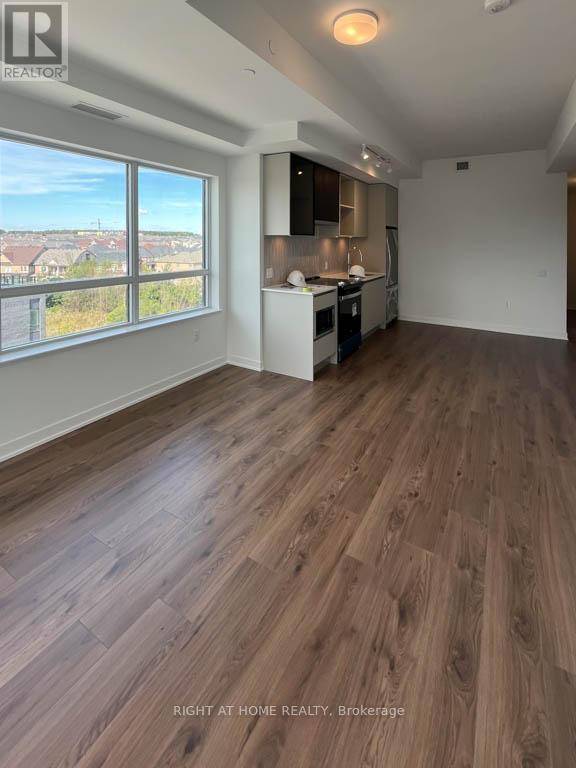 Oakville (go Glenorchy), ON L6M5R8,395 Dundas ST West #528