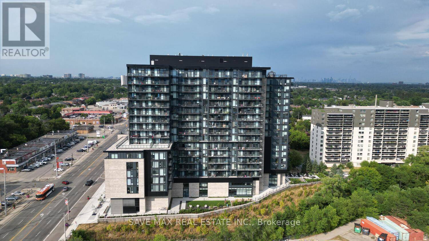 Mississauga (cooksville), ON L5A1W4,86 Dundas ST East #916