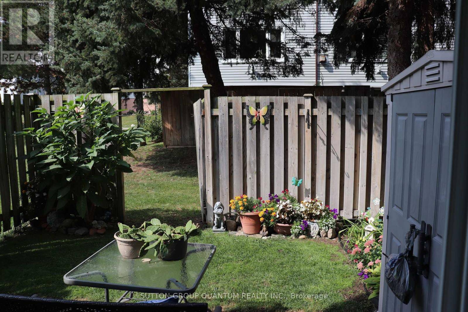 Mississauga (clarkson), ON L5J4J7,2440 Bromsgrove RD #50