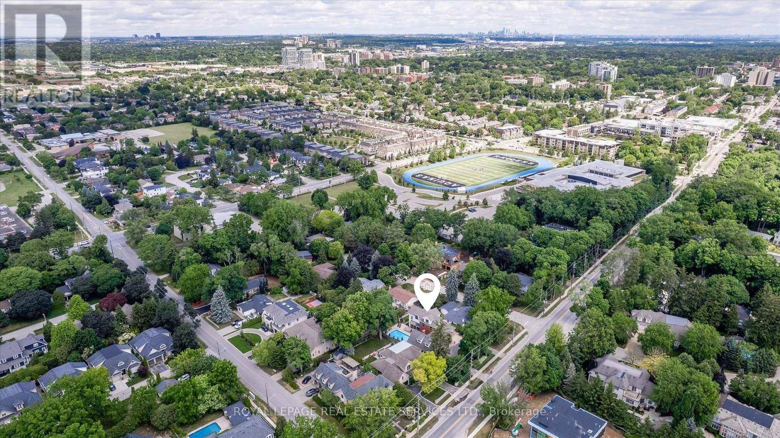 Oakville (sw Southwest), ON L6K1G3,335 LAKESHORE ROAD W