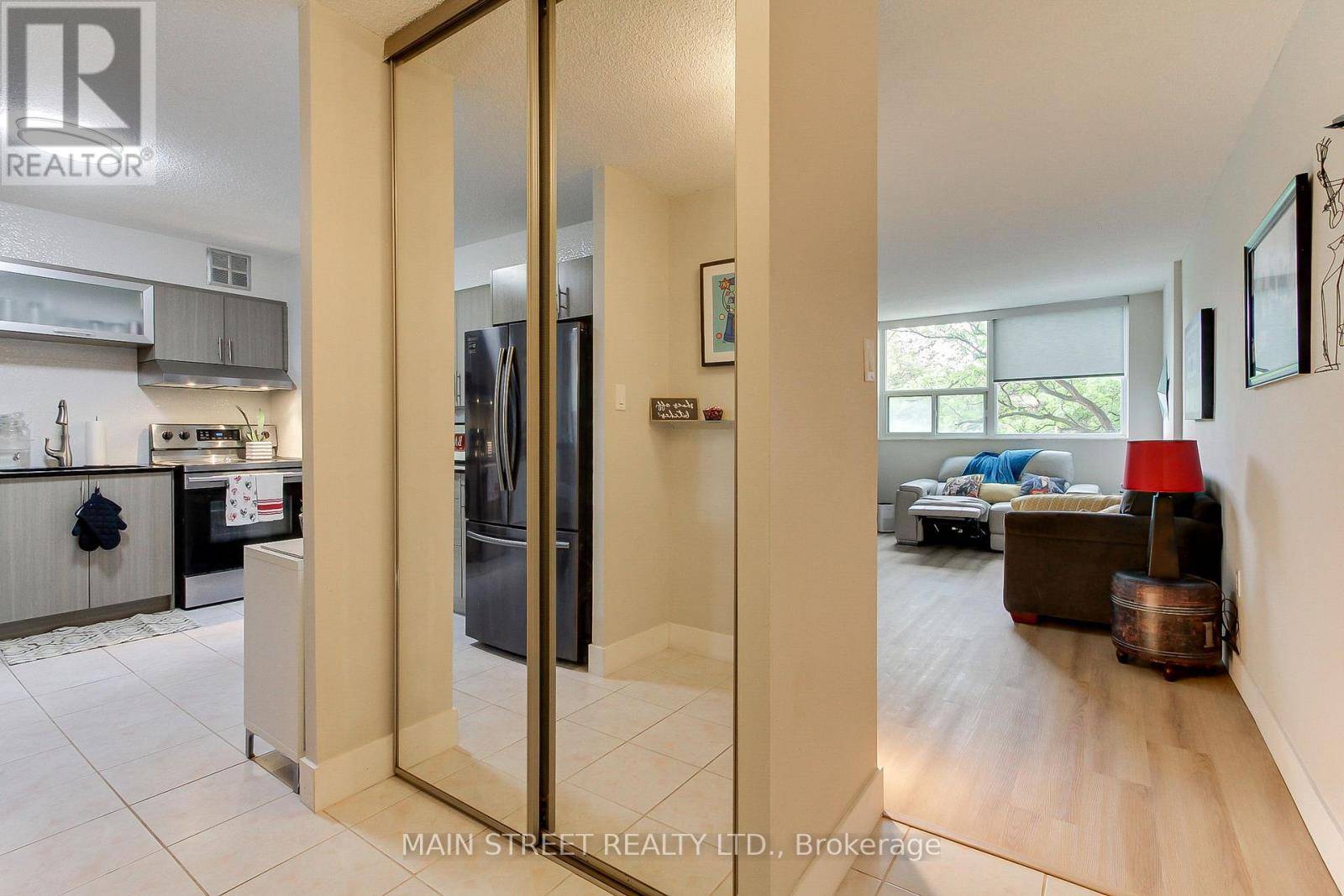 Mississauga (rathwood), ON L4Z1H4,355 Rathburn RD East #307