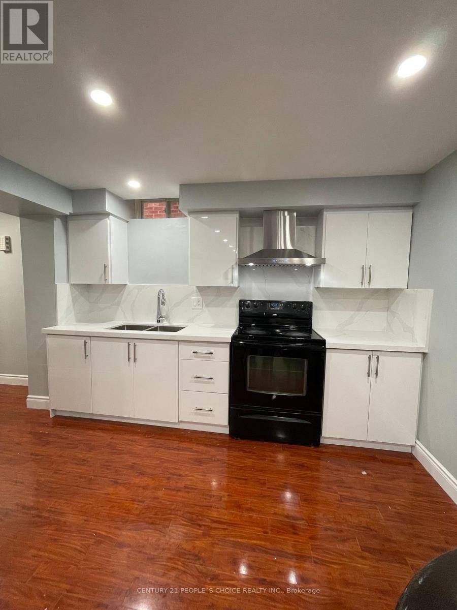 Mississauga (hurontario), ON L5R2J7,LOWER LEVEL - 340 BRISTOL ROAD