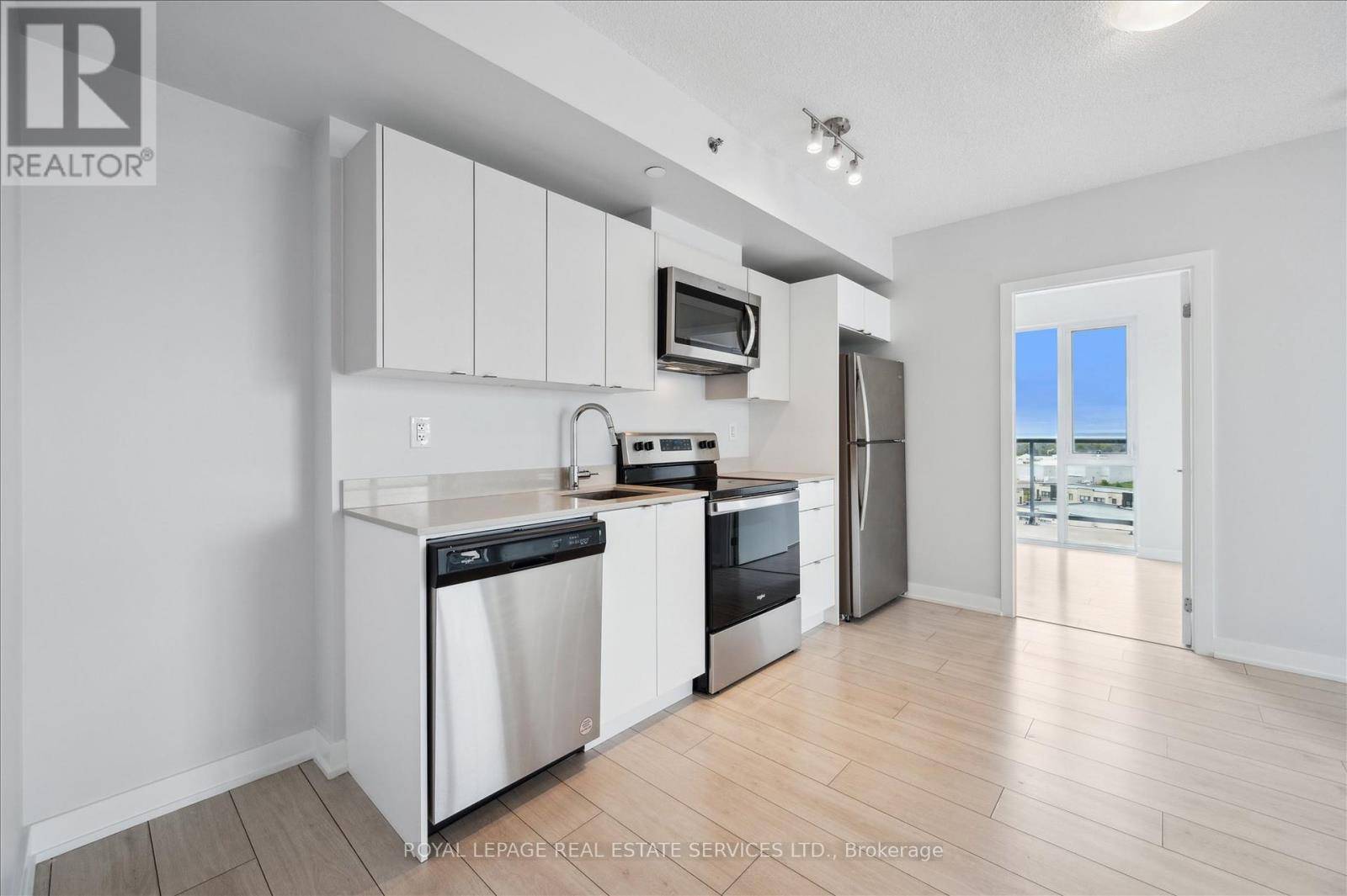 Burlington (alton), ON L7M2A8,3210 Dakota Common #A805