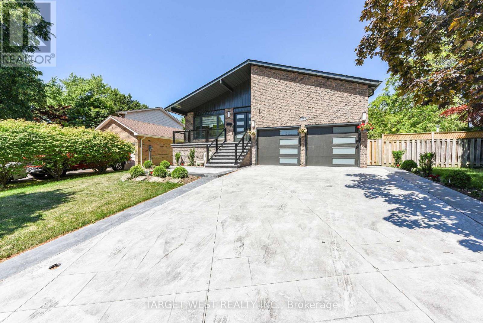 Mississauga (lorne Park), ON L5H1X8,1263 CRESTDALE ROAD