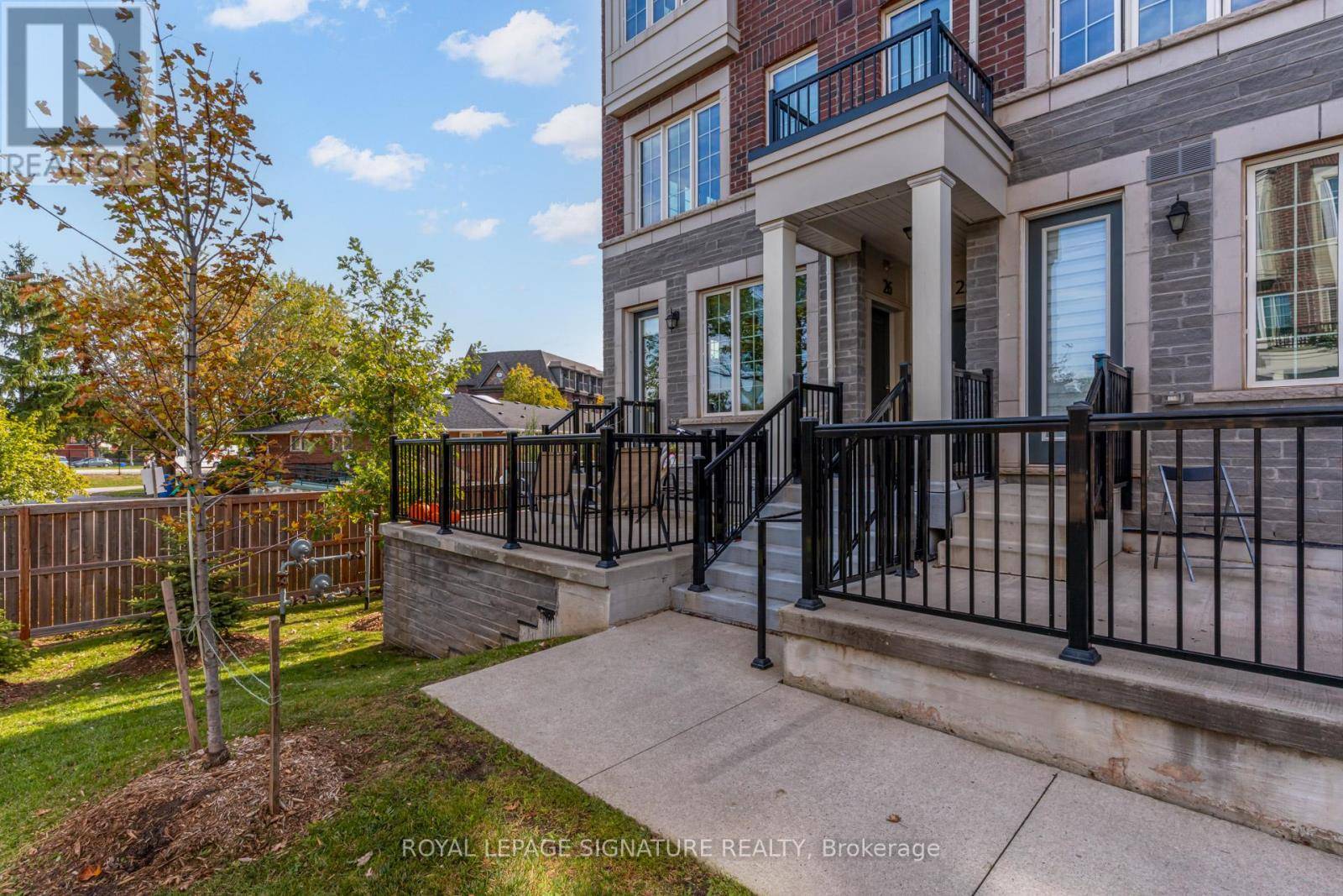 Oakville (ro River Oaks), ON L6H0X6,2199 Lillykin ST #25