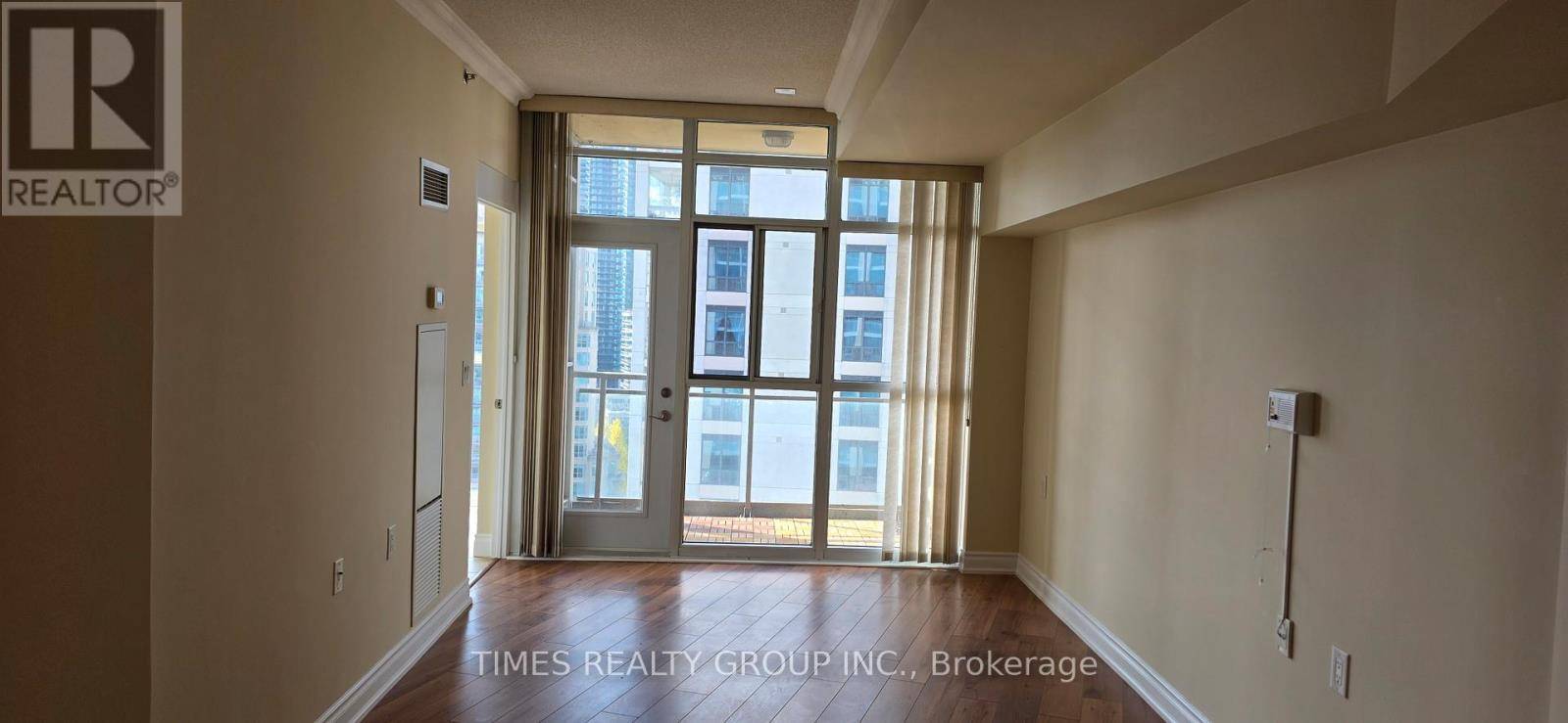 Toronto (mimico), ON M8V3Z5,3 Marine Parade DR #1705