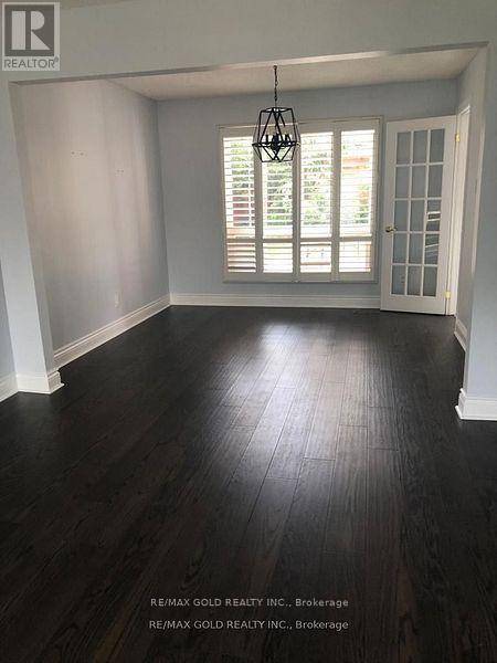 Brampton (heart Lake East), ON L6Z3E5,40 Barr CRES #Upper