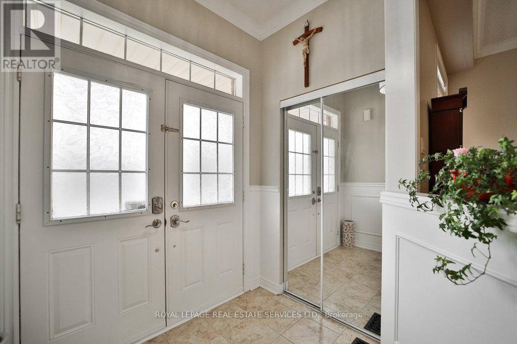 Brampton (northwest Sandalwood Parkway), ON L7A0K3,44 GAME CREEK CRESCENT