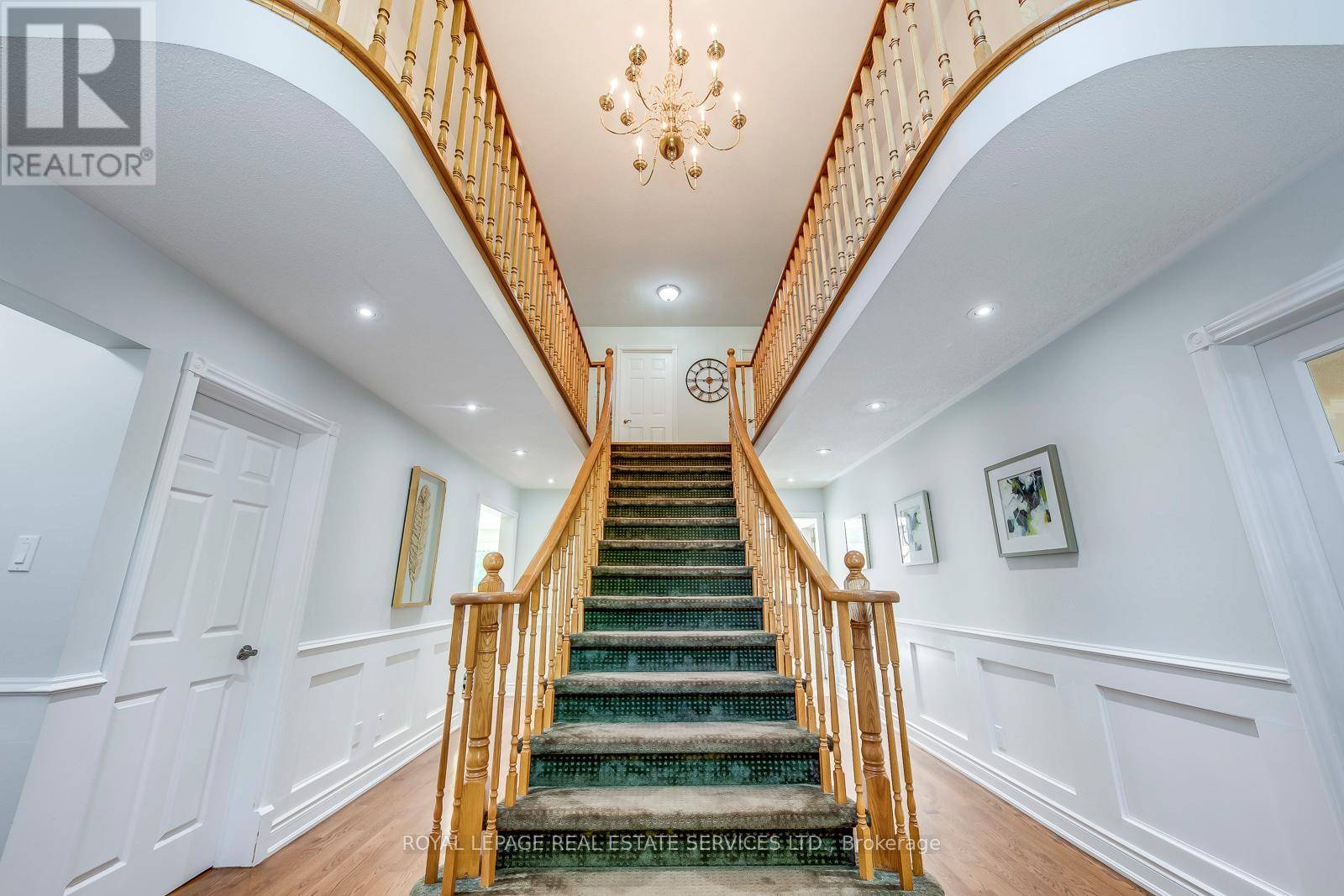 Oakville (ga Glen Abbey), ON L6M2W8,1366 FIELDCREST LANE