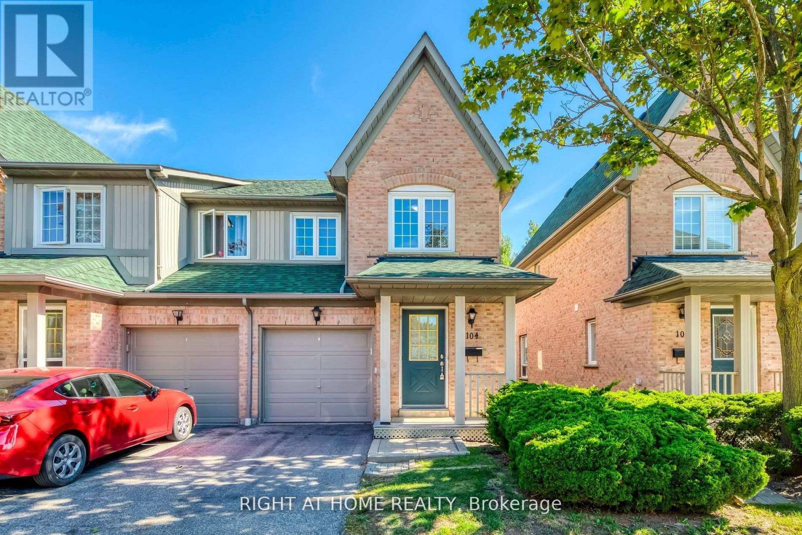 Mississauga (central Erin Mills), ON L5M6C1,2945 Thomas ST #104