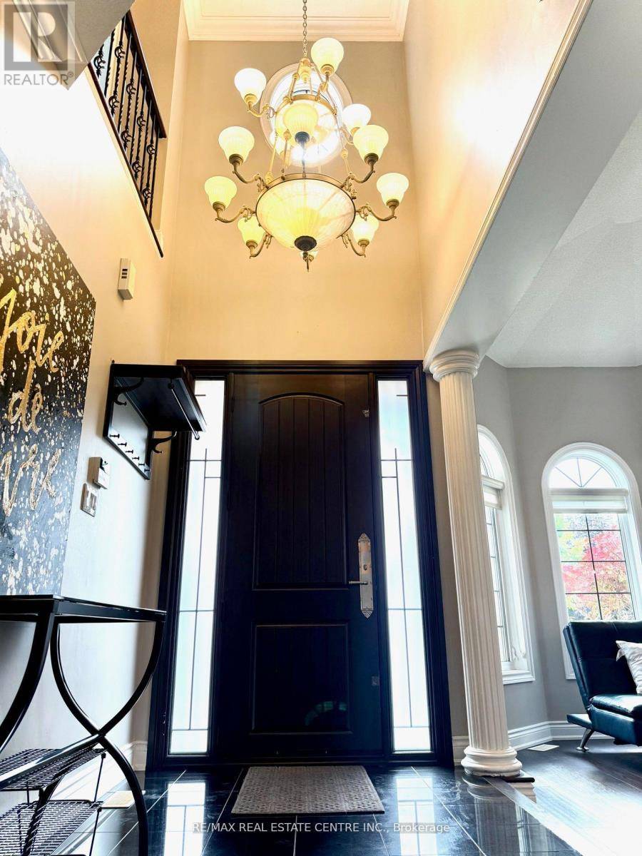 Mississauga (rathwood), ON L4W1L3,4273 HICKORY DRIVE