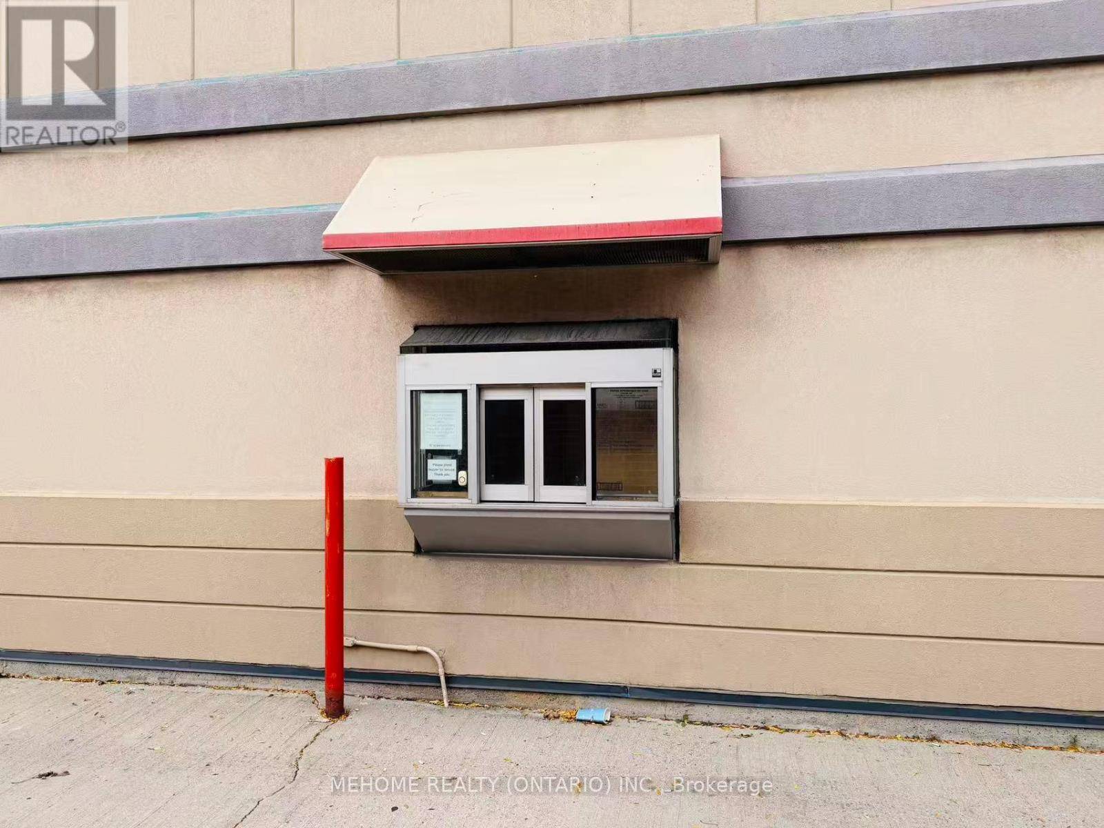 Oakville (cv Clearview), ON L6J7V7,630 FORD DRIVE