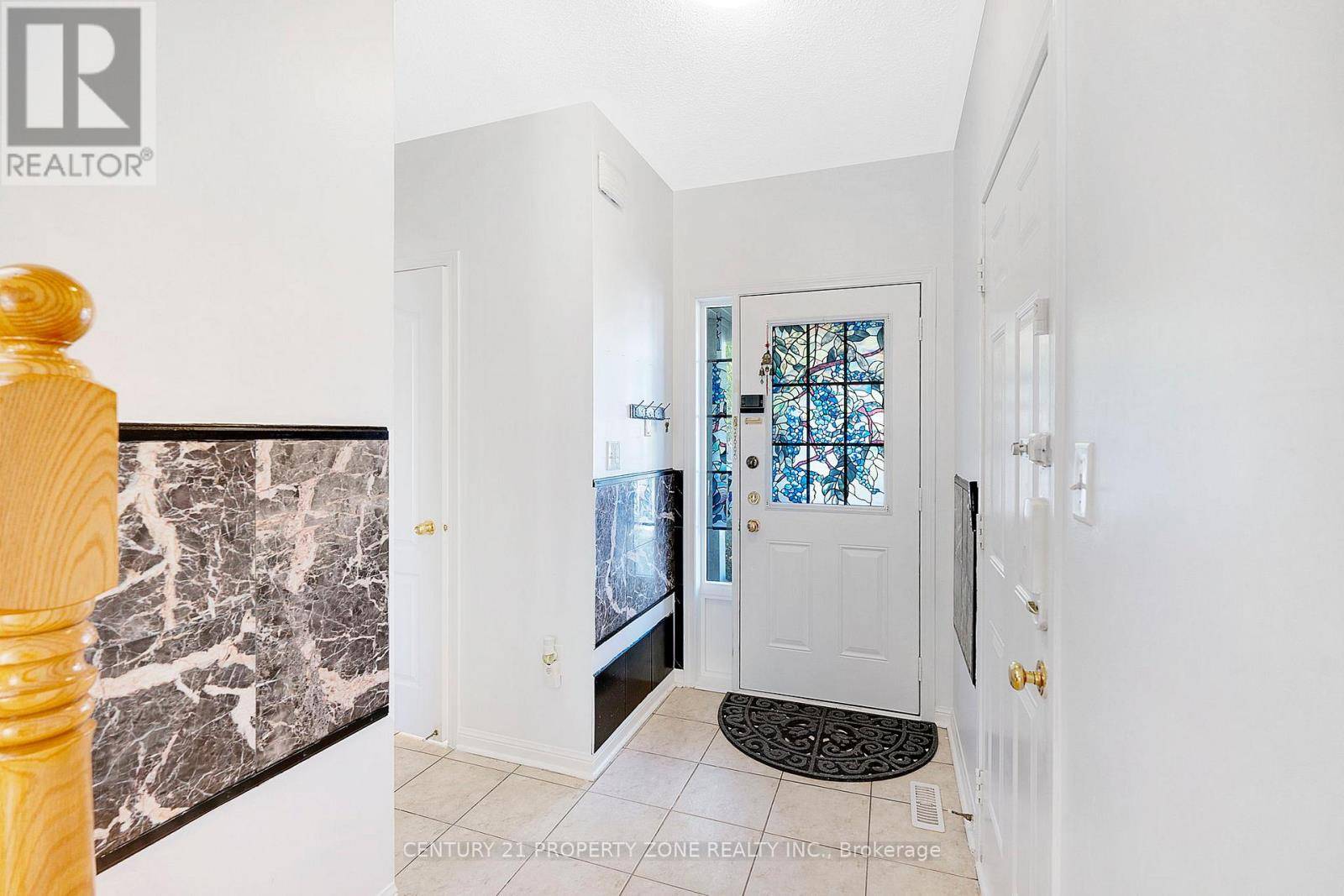 Brampton (credit Valley), ON L6X0M6,37 CLYDE ROAD