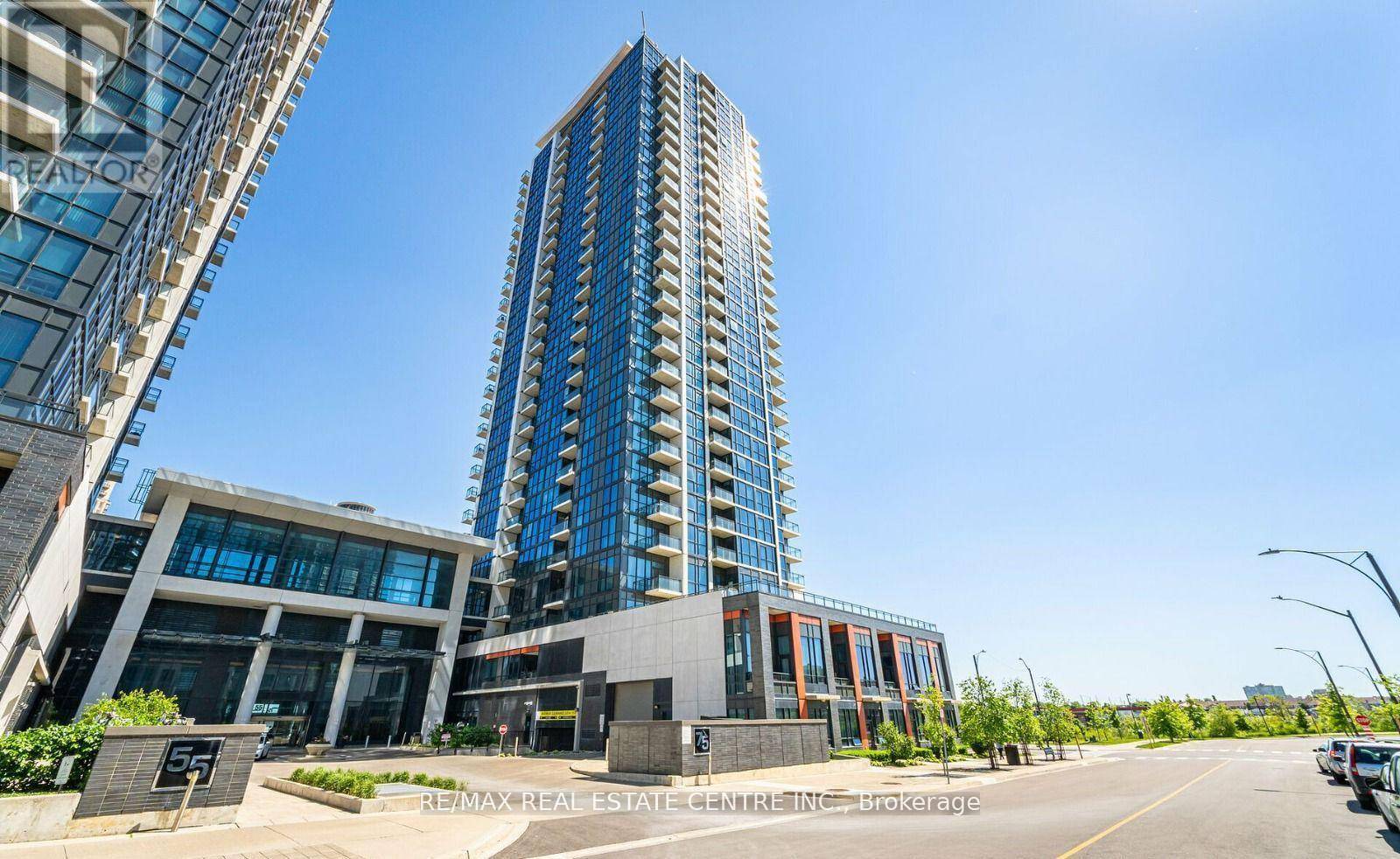 Mississauga (hurontario), ON L5R0E4,75 Eglinton AVE West #109
