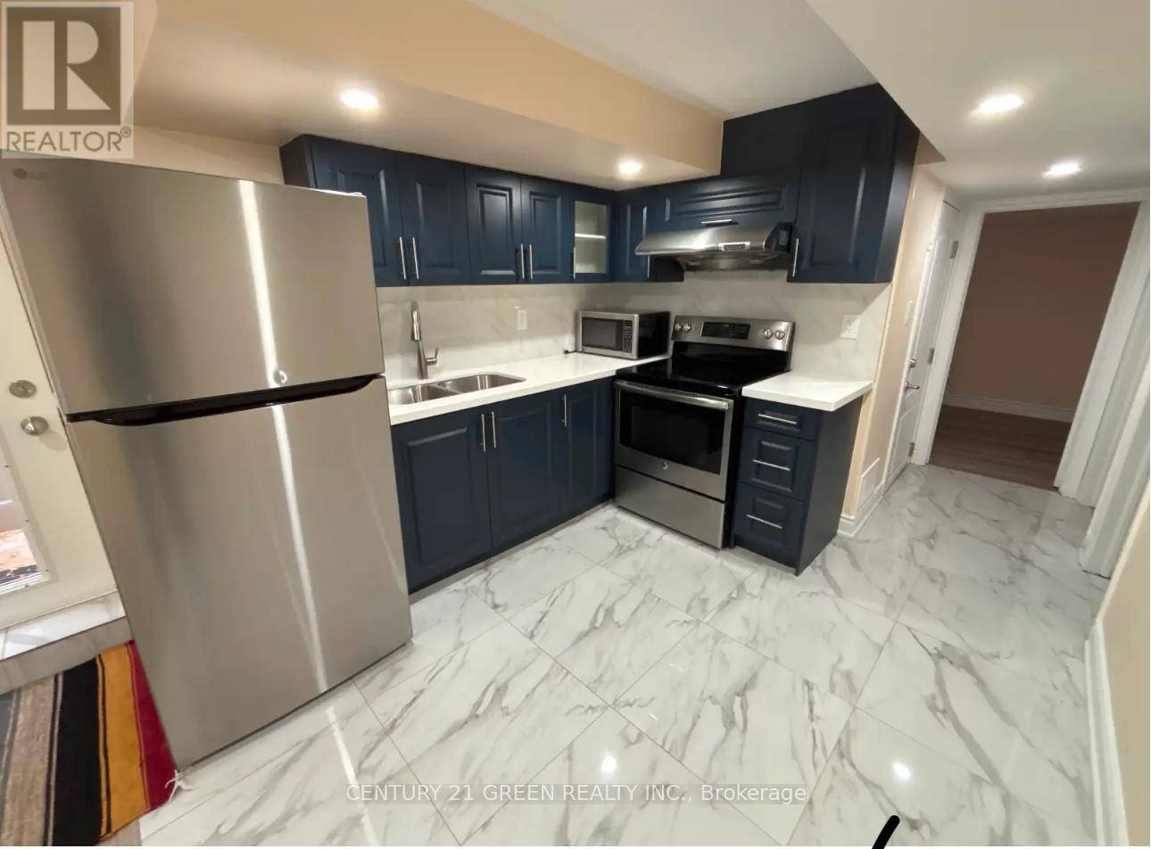 Mississauga (meadowvale), ON L5N3W1,6335 PLOWMANS DRIVE