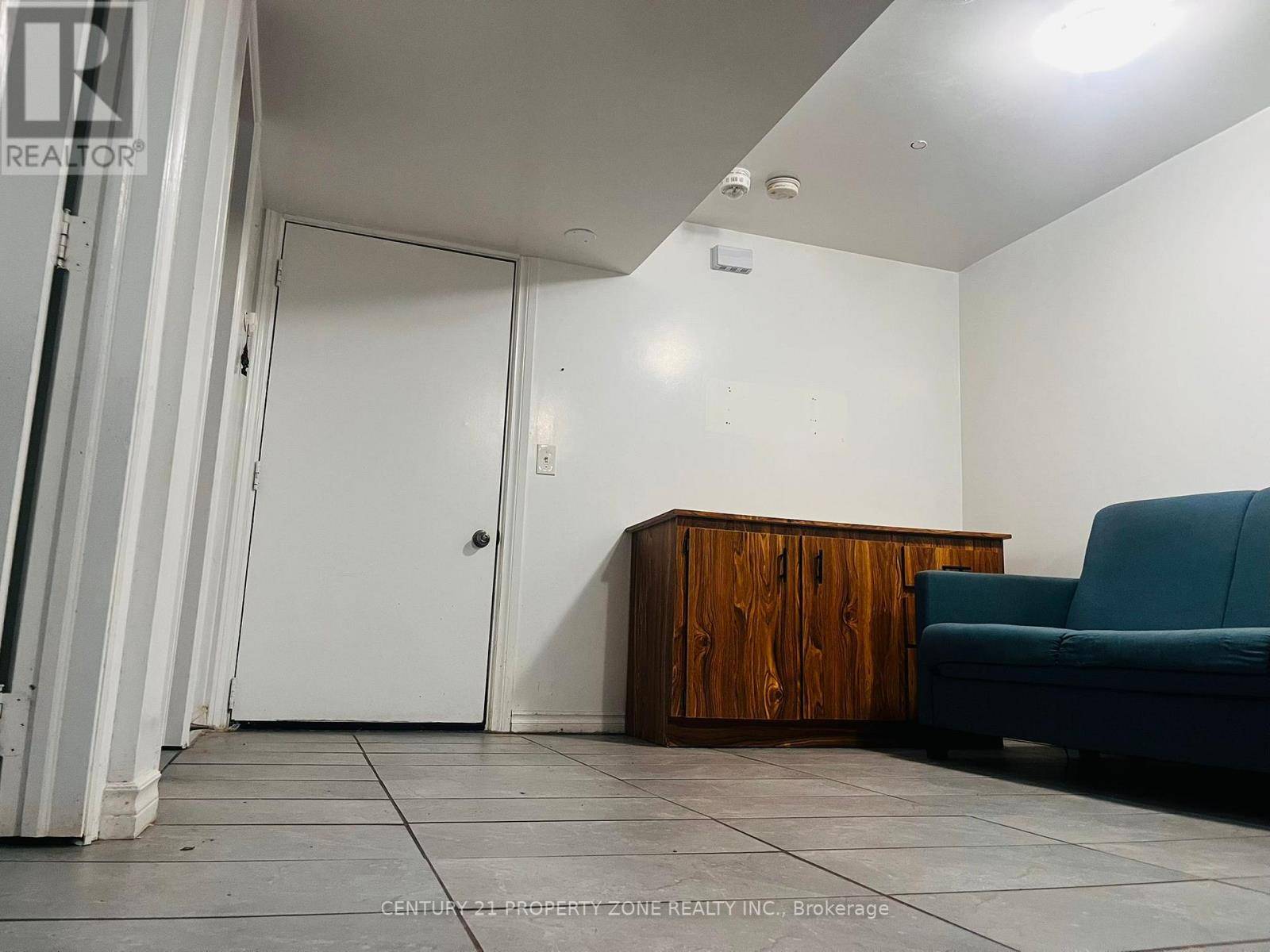 Brampton (madoc), ON L6V2H7,100 SUTHERLAND AVENUE