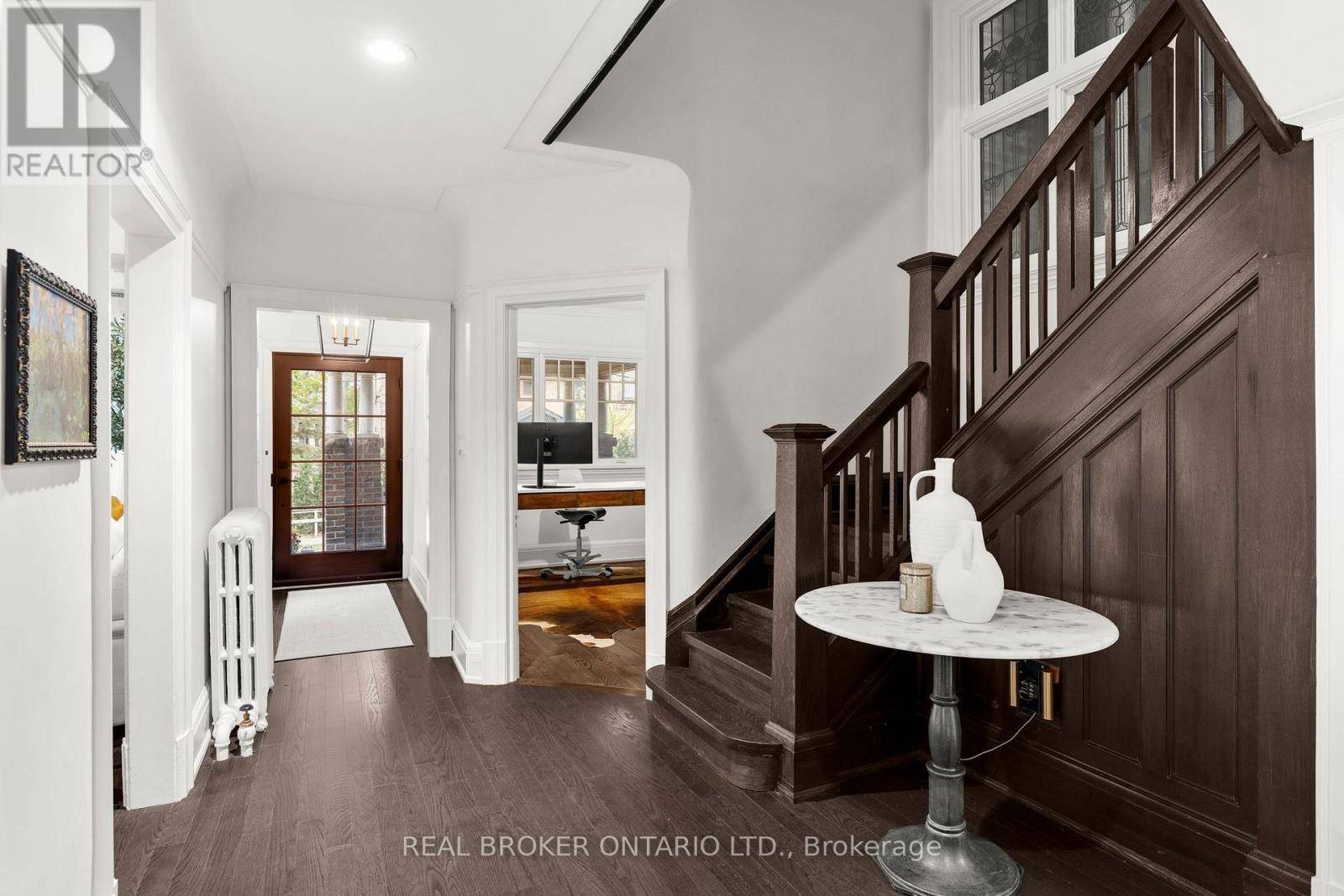 Toronto (south Parkdale), ON M6K3B7,23 TRILLER AVENUE