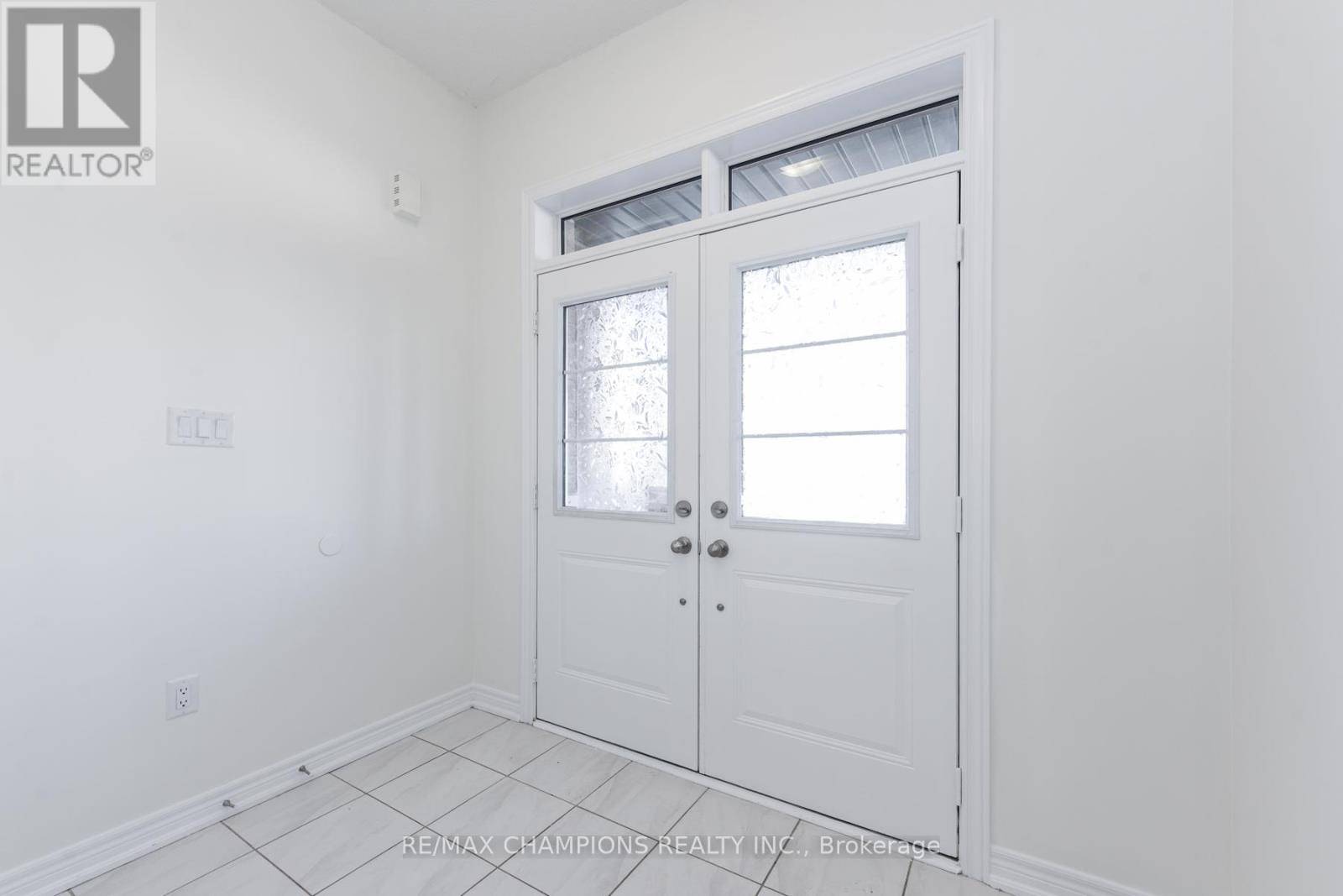 Brampton (northwest Brampton), ON L7A0B7,121 ADVENTURA ROAD