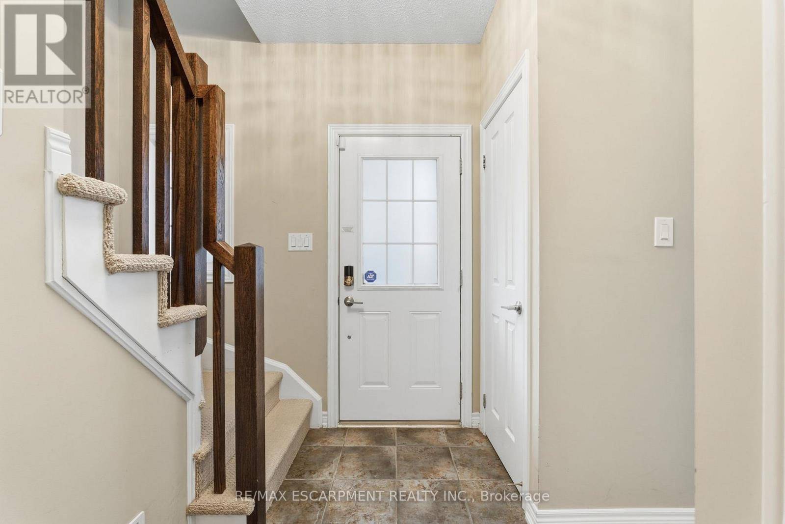 Burlington (freeman), ON L7R0C2,1401 Plains RD East #80