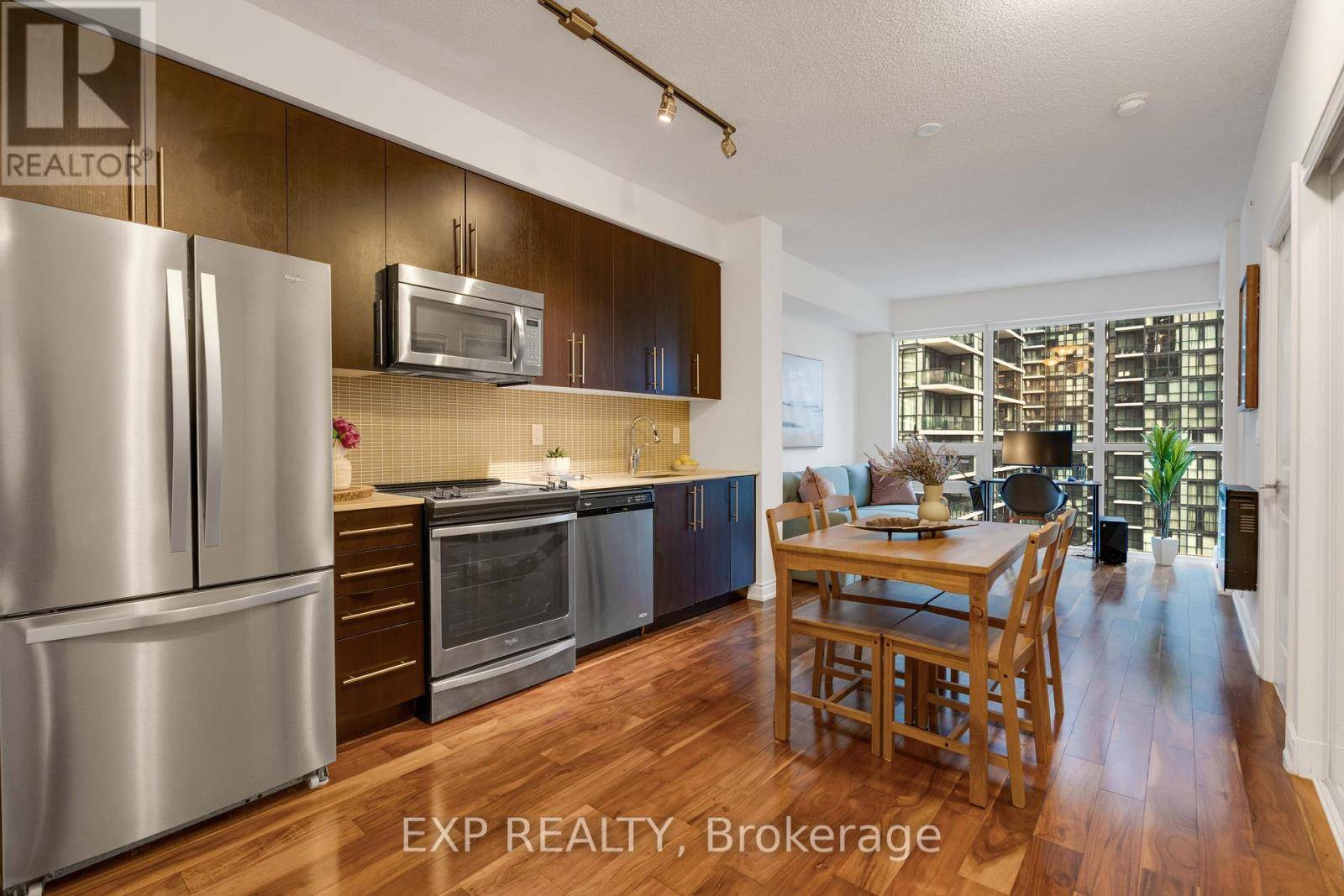 Mississauga (city Centre), ON L5B0J8,510 Curran PL #1705