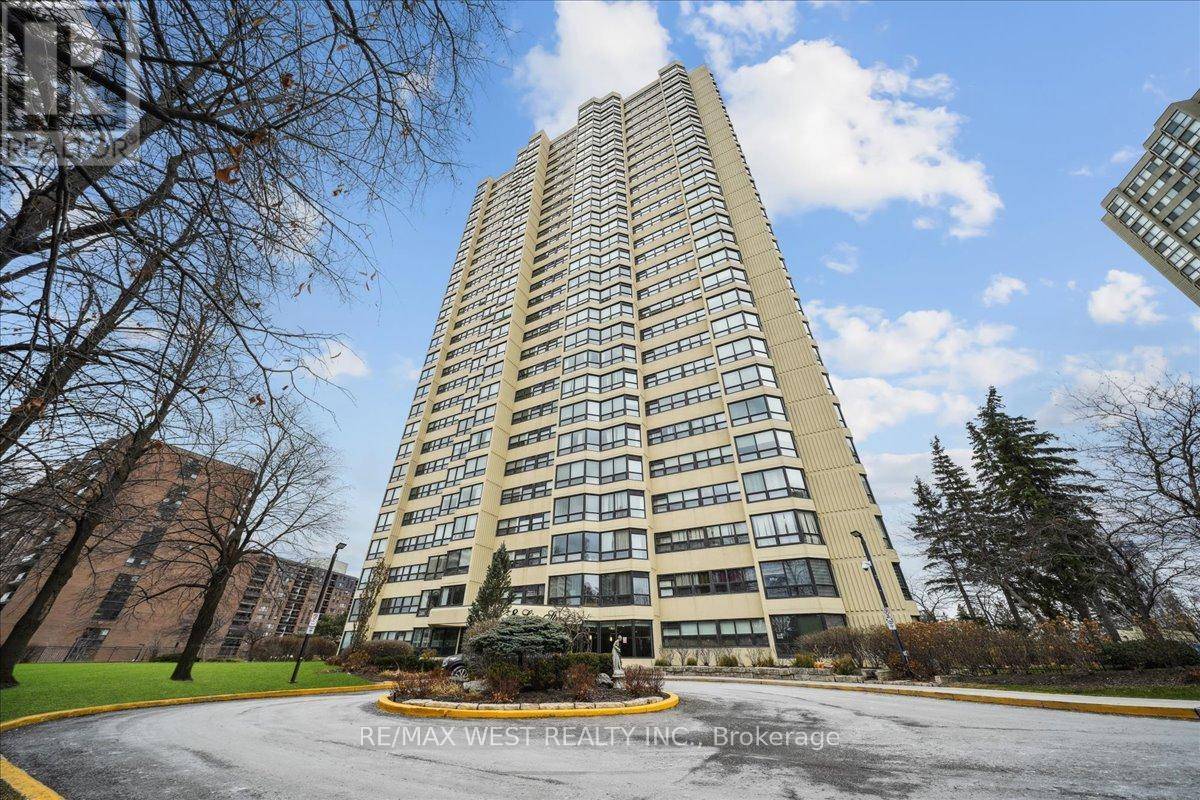 Brampton (queen Street Corridor), ON L6T4S6,8 Lisa ST #2701