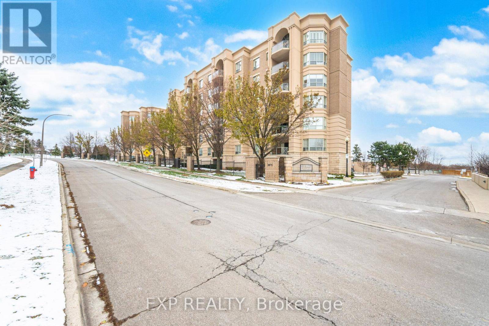 Burlington (brant Hills), ON L7P5B8,2075 Amherst Heights DR #619