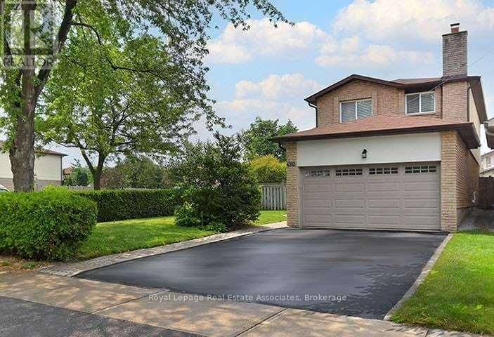 Mississauga (rathwood), ON L4W3T3,4302 SHELBY CRESCENT