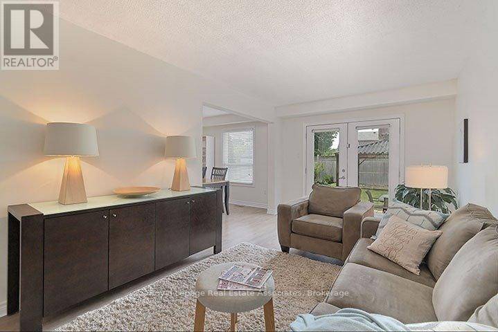 Mississauga (rathwood), ON L4W3T3,4302 SHELBY CRESCENT