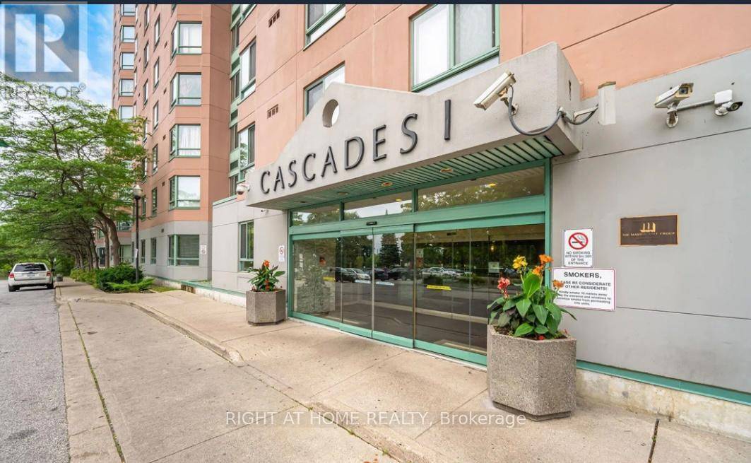 Toronto (mount Olive-silverstone-jamestown), ON M9V5E7,61 Markbrook LN #317