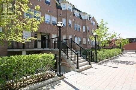 Toronto (yorkdale-glen Park), ON M6A1B8,760 Lawrence AVE West #87