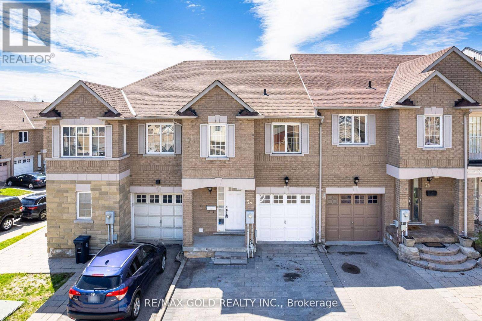 Toronto (downsview-roding-cfb), ON M3M3H4,24 Norman Wesley WAY #46