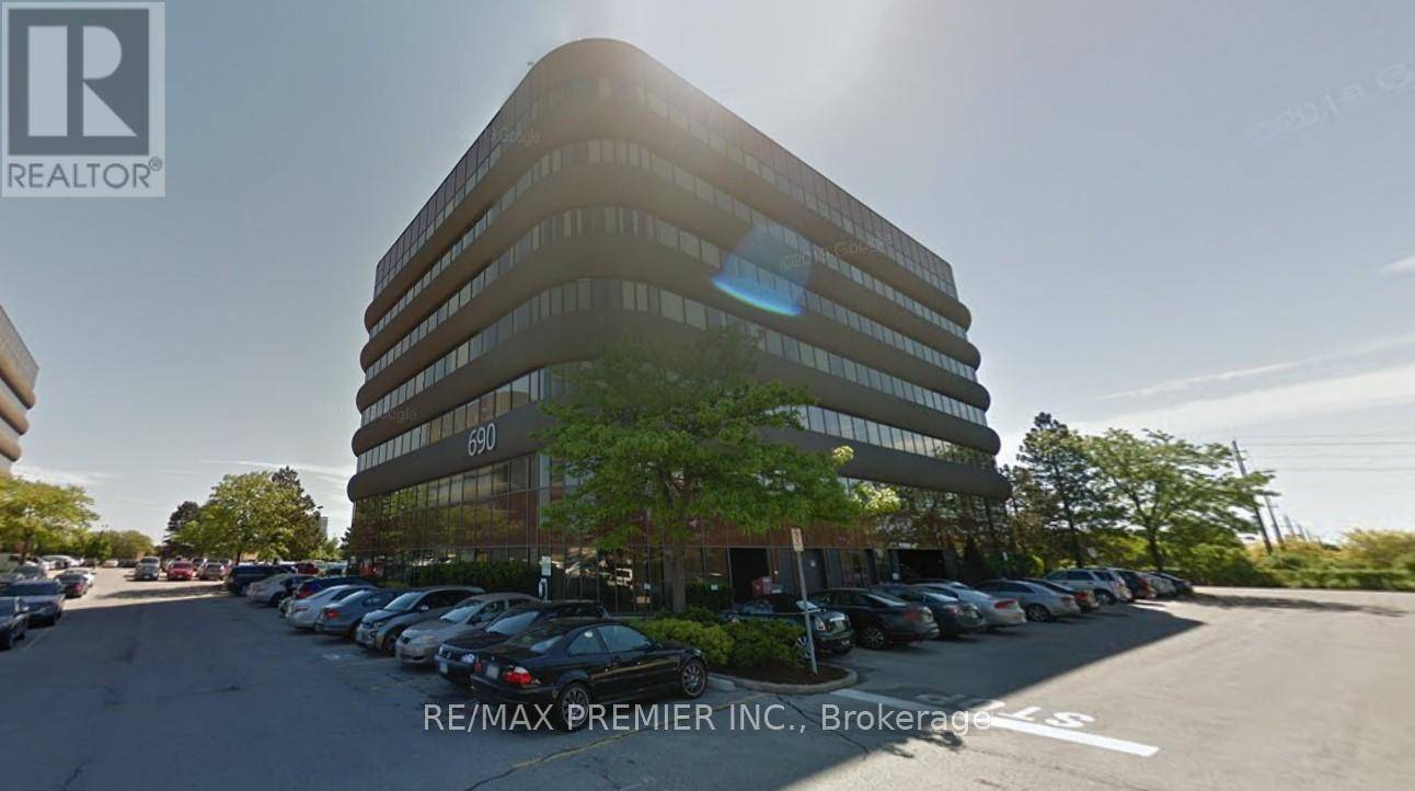 Oakville (bronte East), ON L6K3X9,690 Dorval DR #200-28