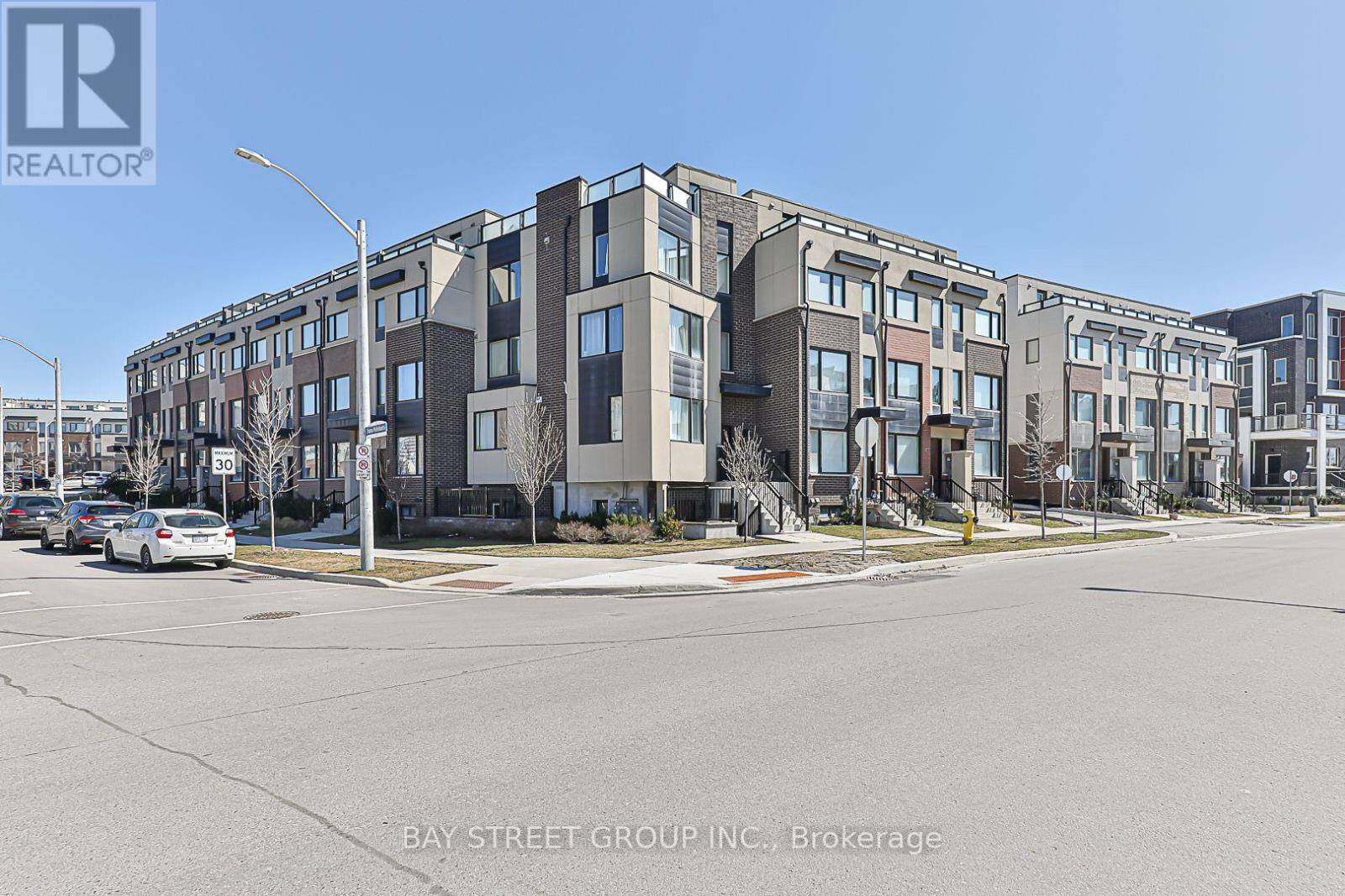 Toronto (downsview-roding-cfb), ON M3K0B5,161 Frederick Tisdale DR #2