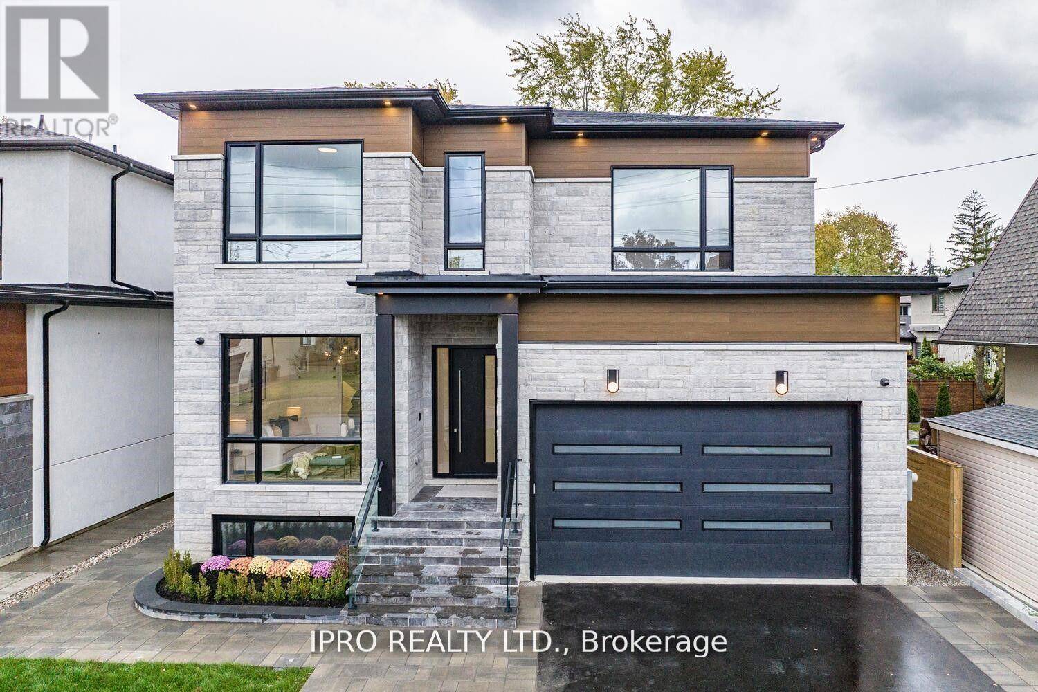 Mississauga (erindale), ON L5C1Y3,2556 GLENGARRY ROAD