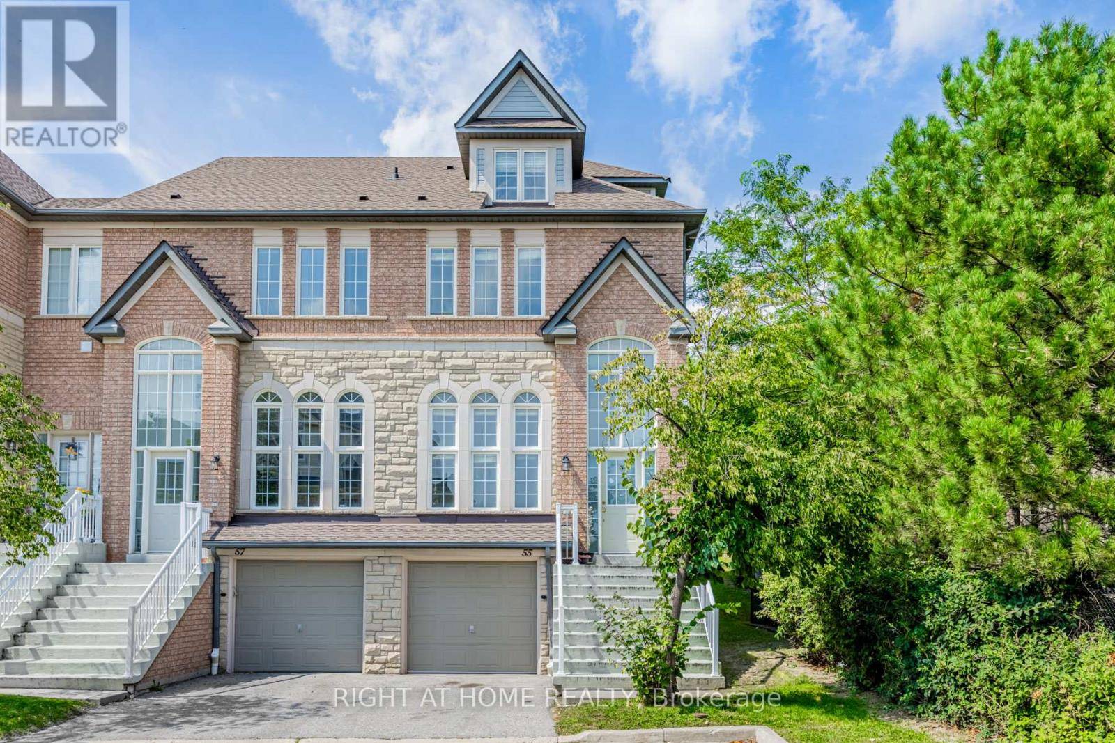 Mississauga (central Erin Mills), ON L5M7J2,5260 Mcfarren BLVD #55