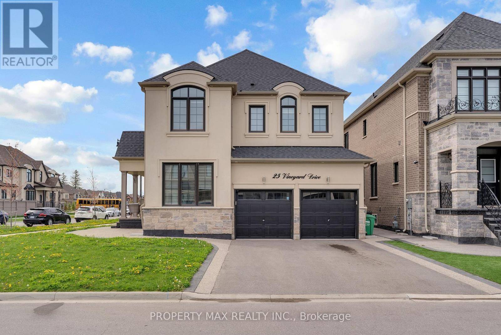 Brampton (bram West), ON L6Y2A5,25 VINEYARD DRIVE