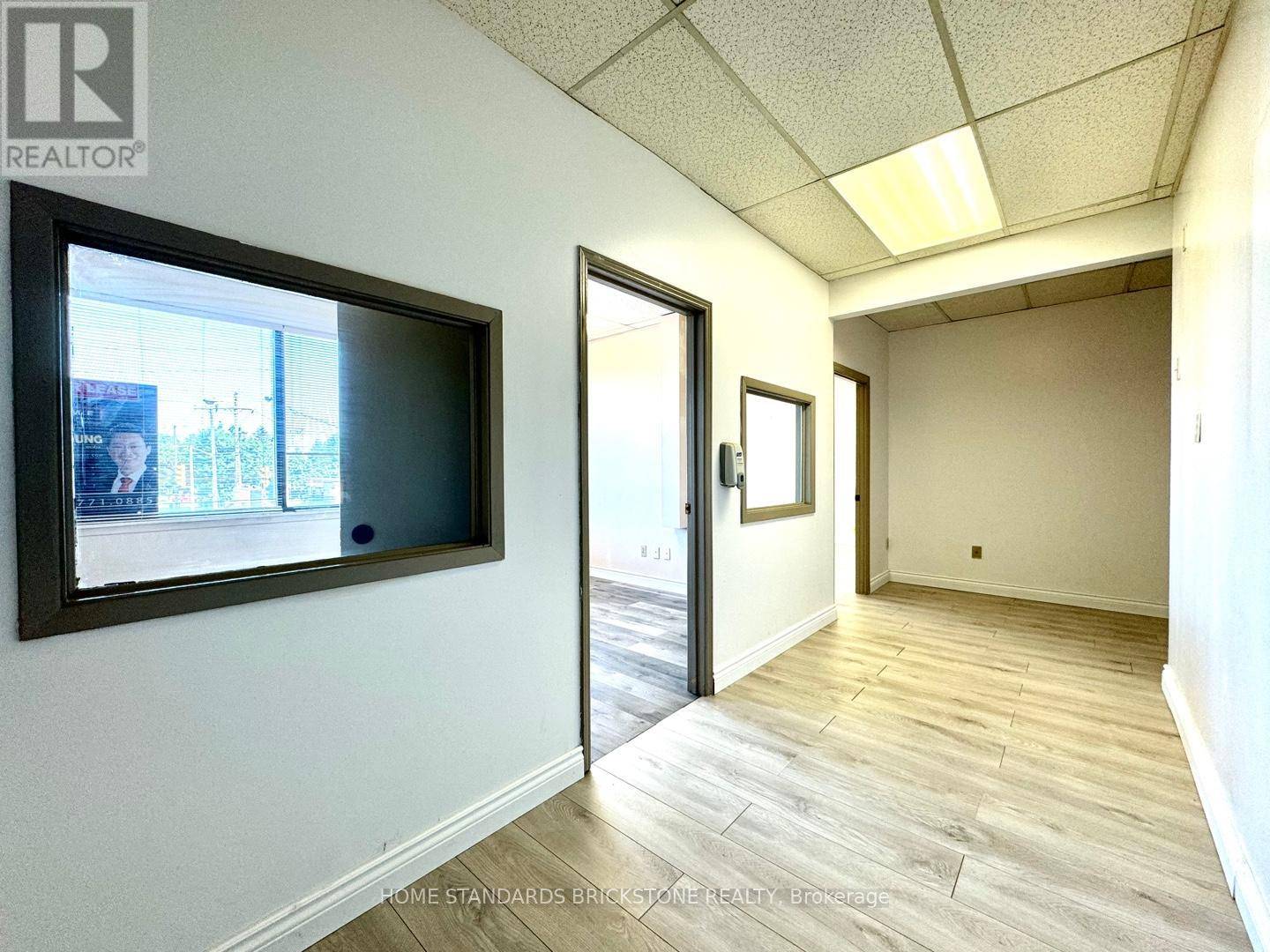 Toronto (weston), ON M9N2S2,1680 Jane ST #202