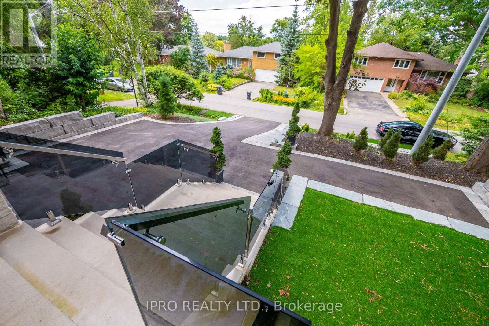 Mississauga (erindale), ON L5C2M9,3411 ENNISKILLEN CIRCLE N