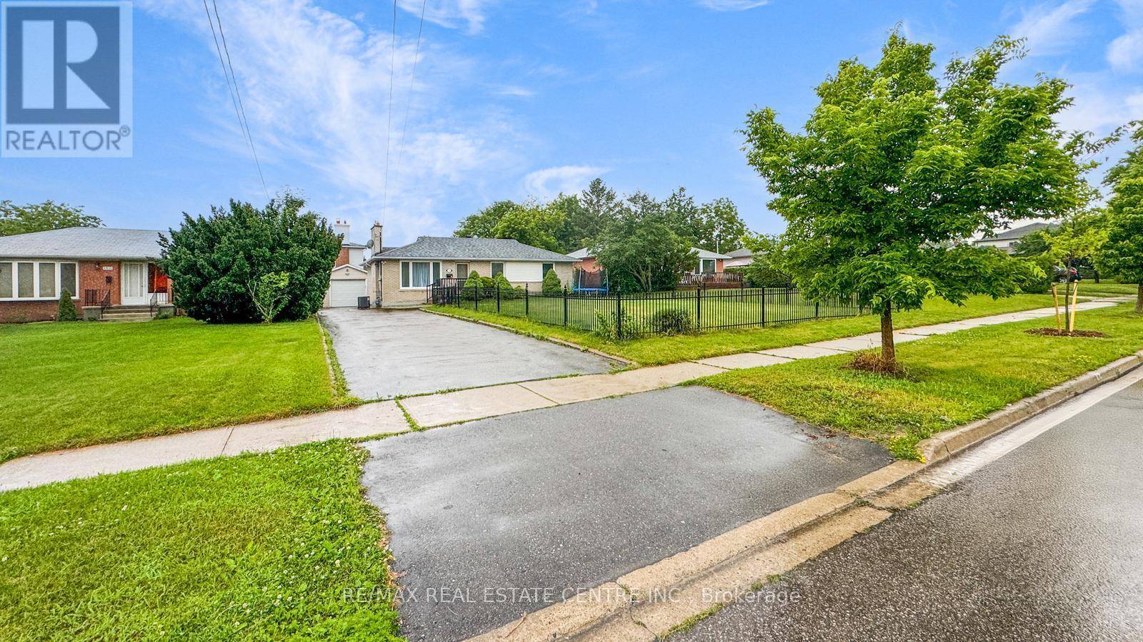 Mississauga (cooksville), ON L5B1X7,2518 STILLMEADOW ROAD