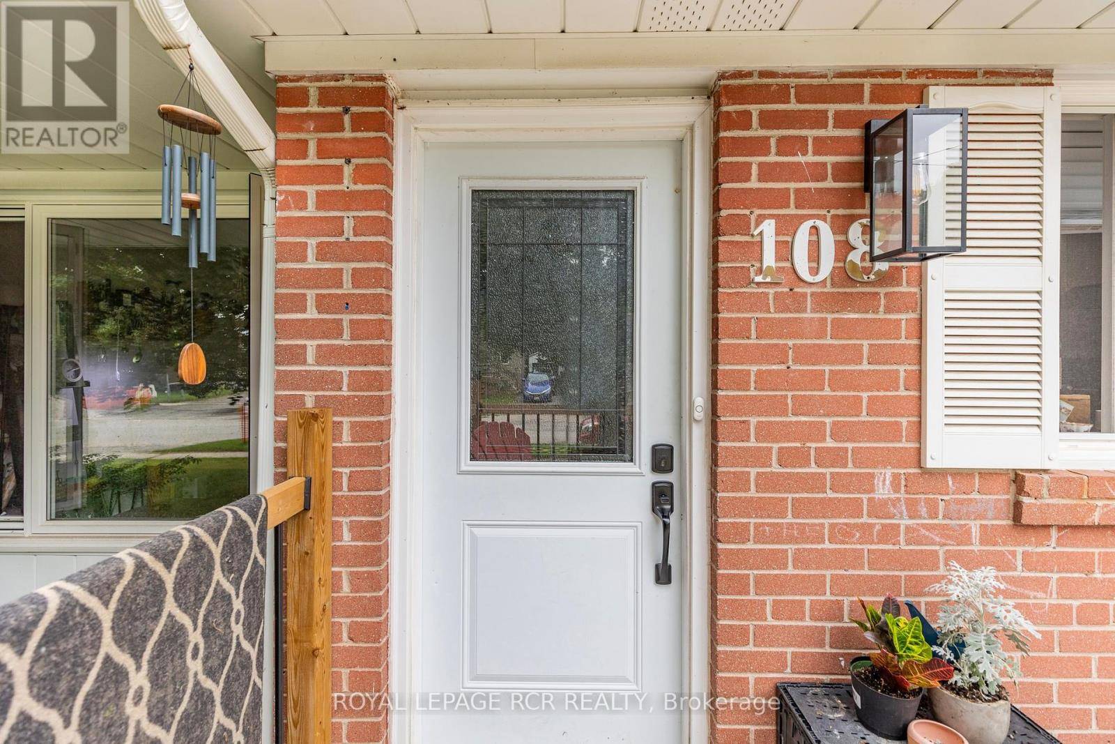 Halton Hills (georgetown), ON L7G1N6,108 MCINTYRE CRESCENT