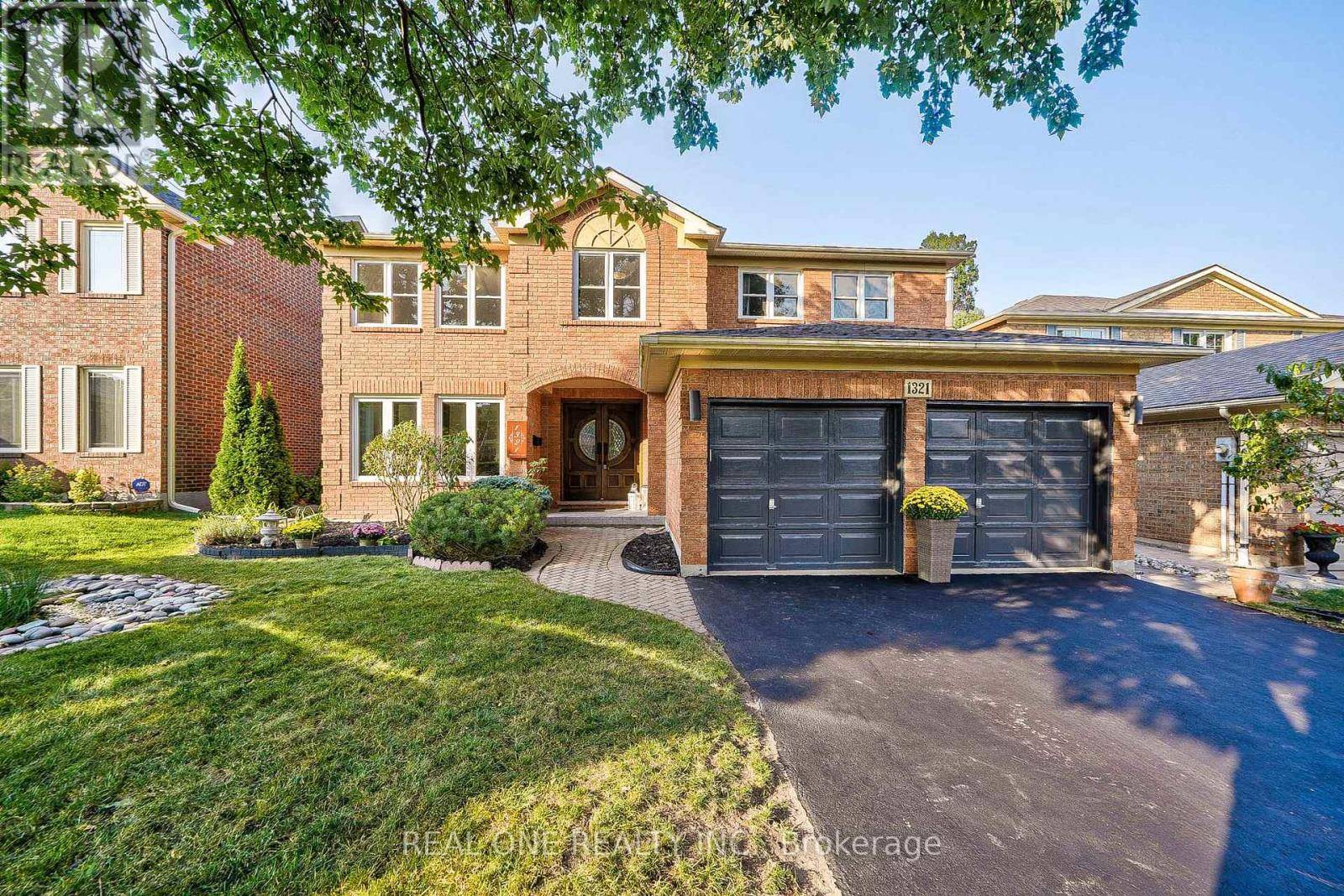 Oakville (glen Abbey), ON L6M1K6,1321 MONKS PASSAGE