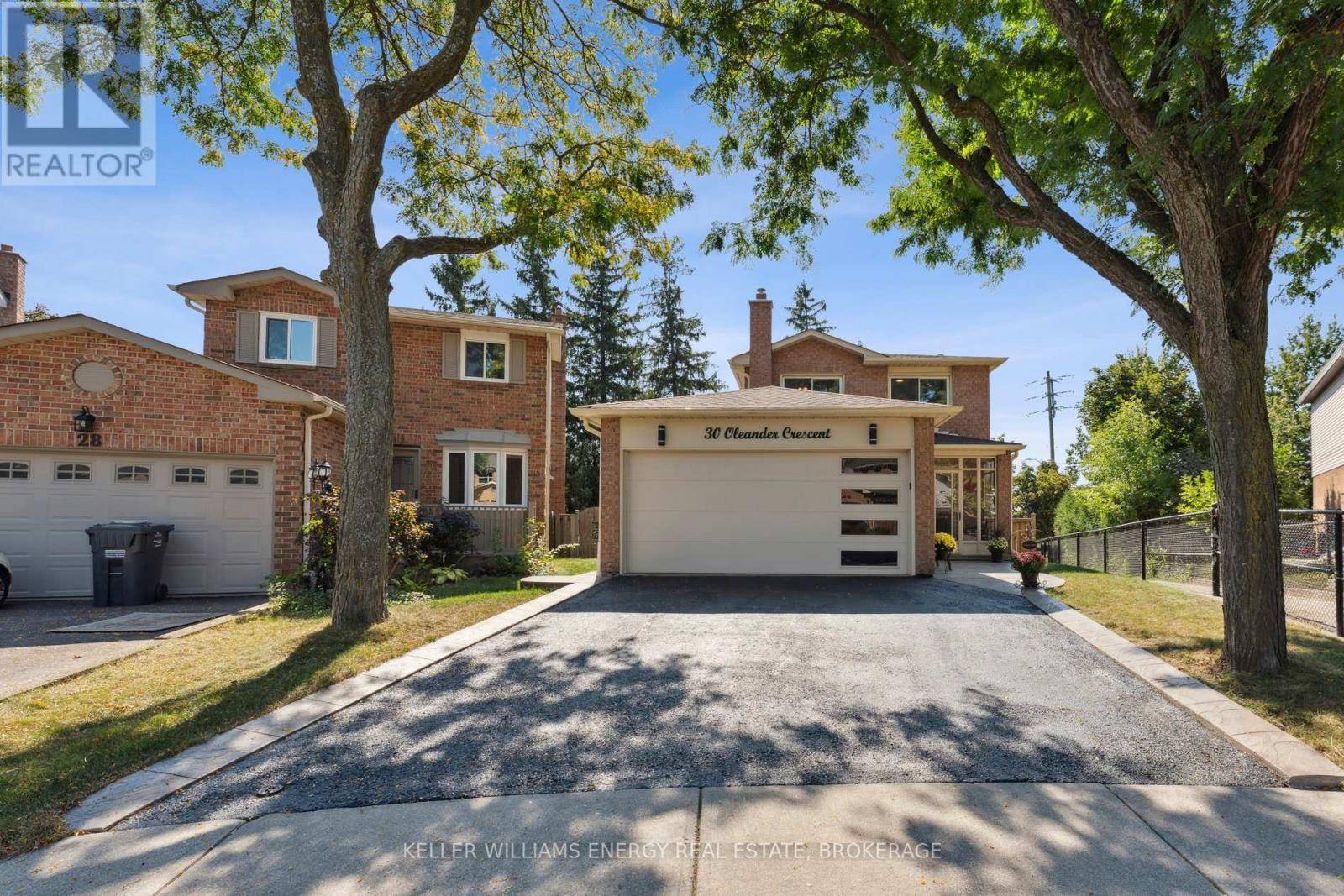 Brampton (heart Lake East), ON L6Z2C2,30 OLEANDER CRESCENT