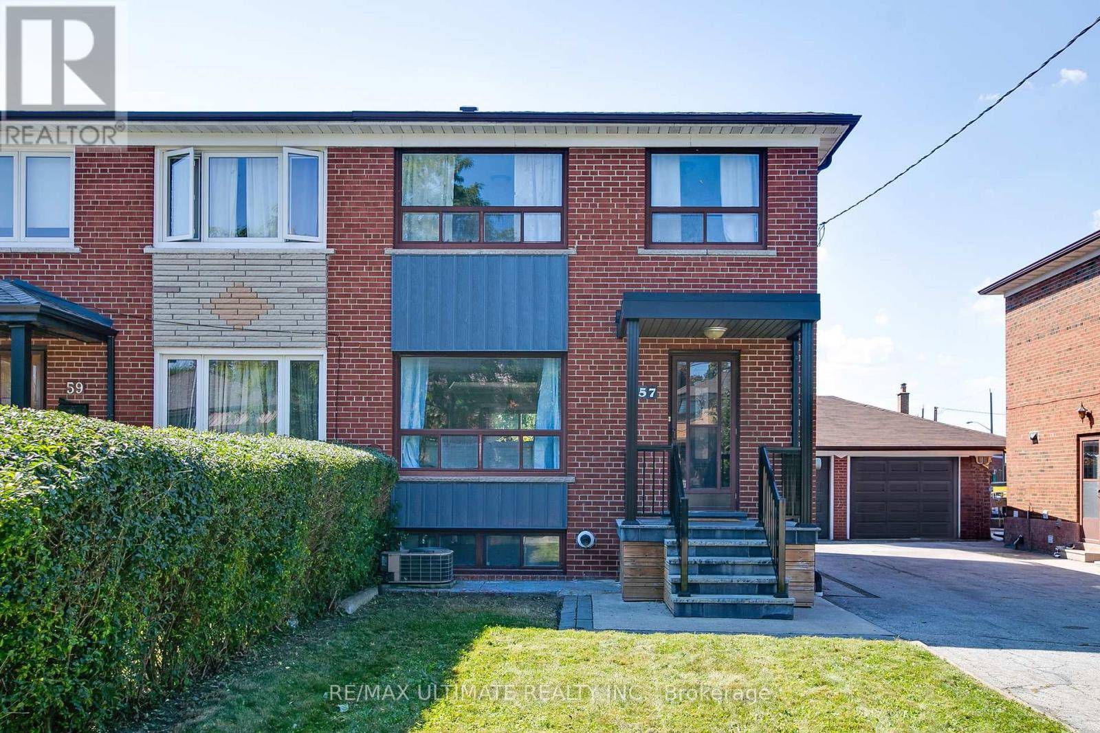 Toronto (downsview-roding-cfb), ON M3L1K3,57 MARLINGTON CRESCENT