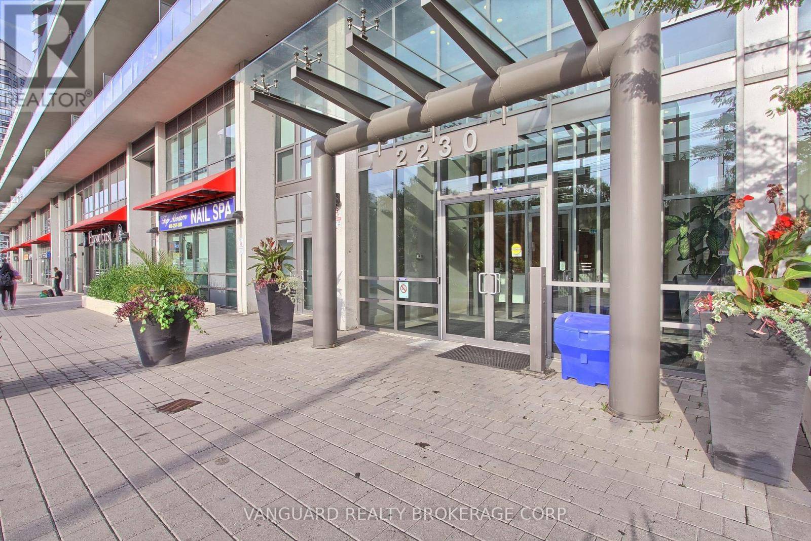 Toronto (mimico), ON M8V0B2,2230 Lake Shore BLVD West #TH3