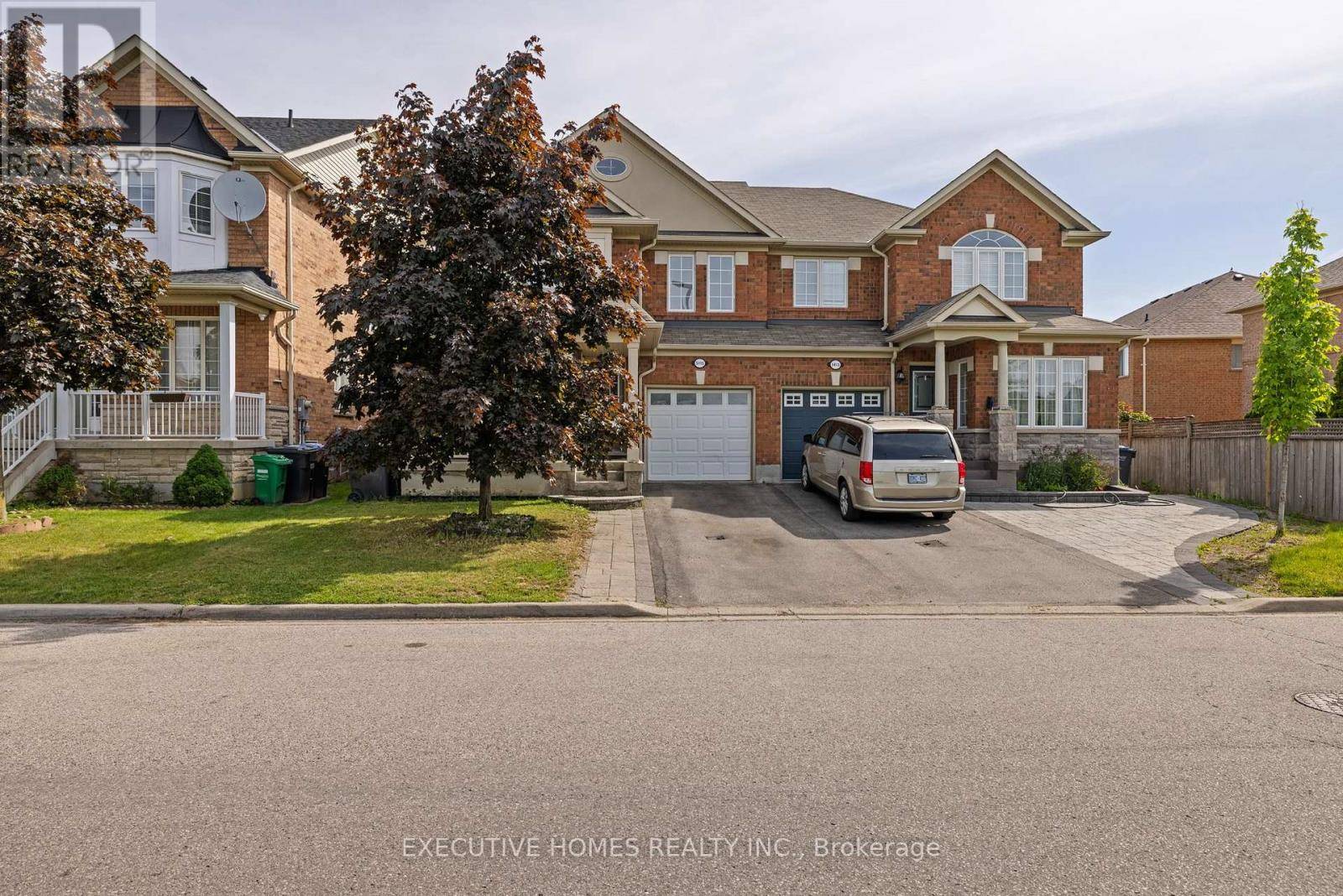 Mississauga (churchill Meadows), ON L5M7Y3,5415 LONGFORD DRIVE