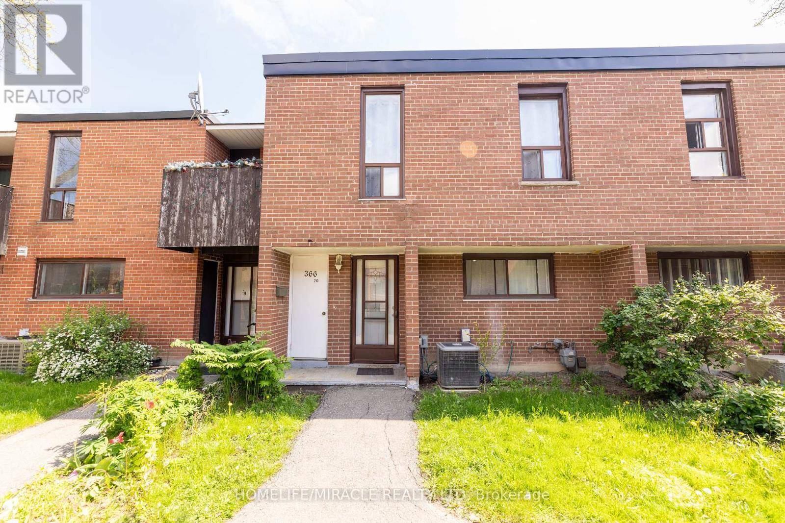 Toronto (glenfield-jane Heights), ON M3N2P5,366 Driftwood AVE #20