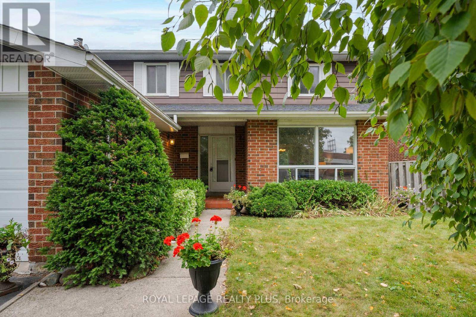 Mississauga (lakeview), ON L4Y4B1,1209 MELTON DRIVE