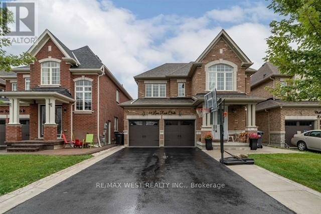 Brampton (bram East), ON L6P0K4,33 Lone Rock CIR #Lower